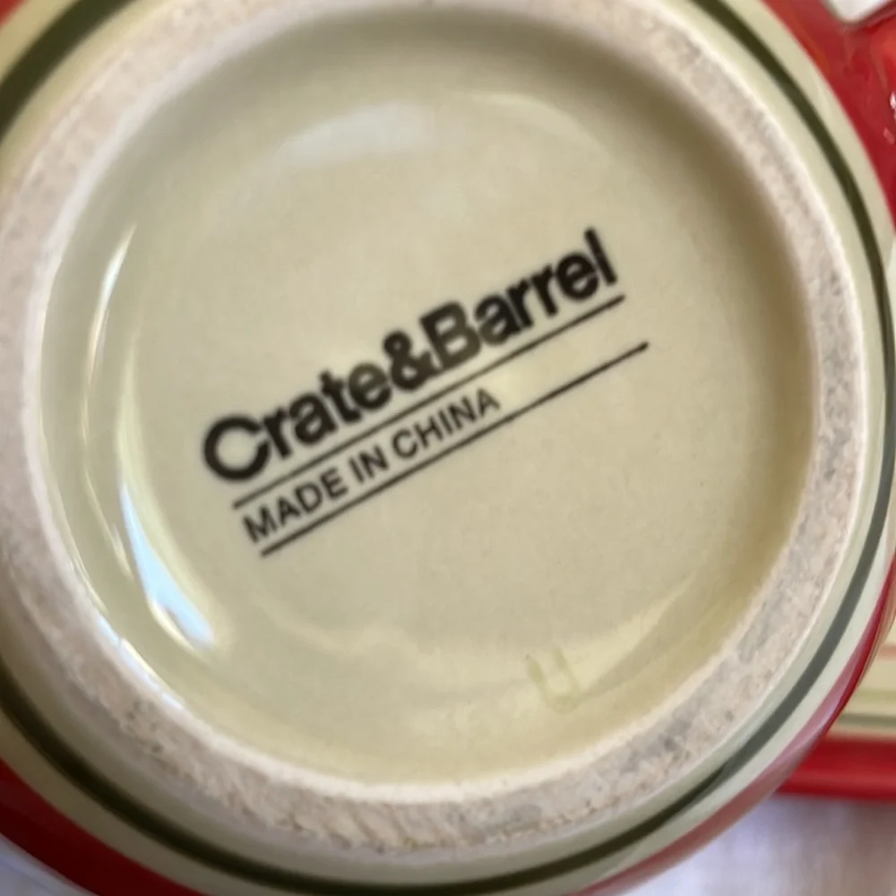 Crate & Barrel cup & sandwich plate tray set red & green stripe